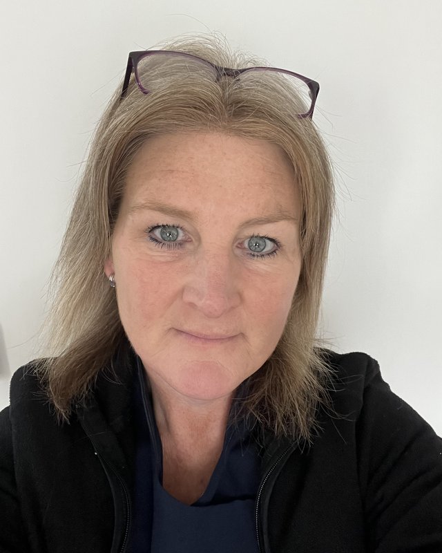 Helen, Founding Injector at Refresh Aesthetics